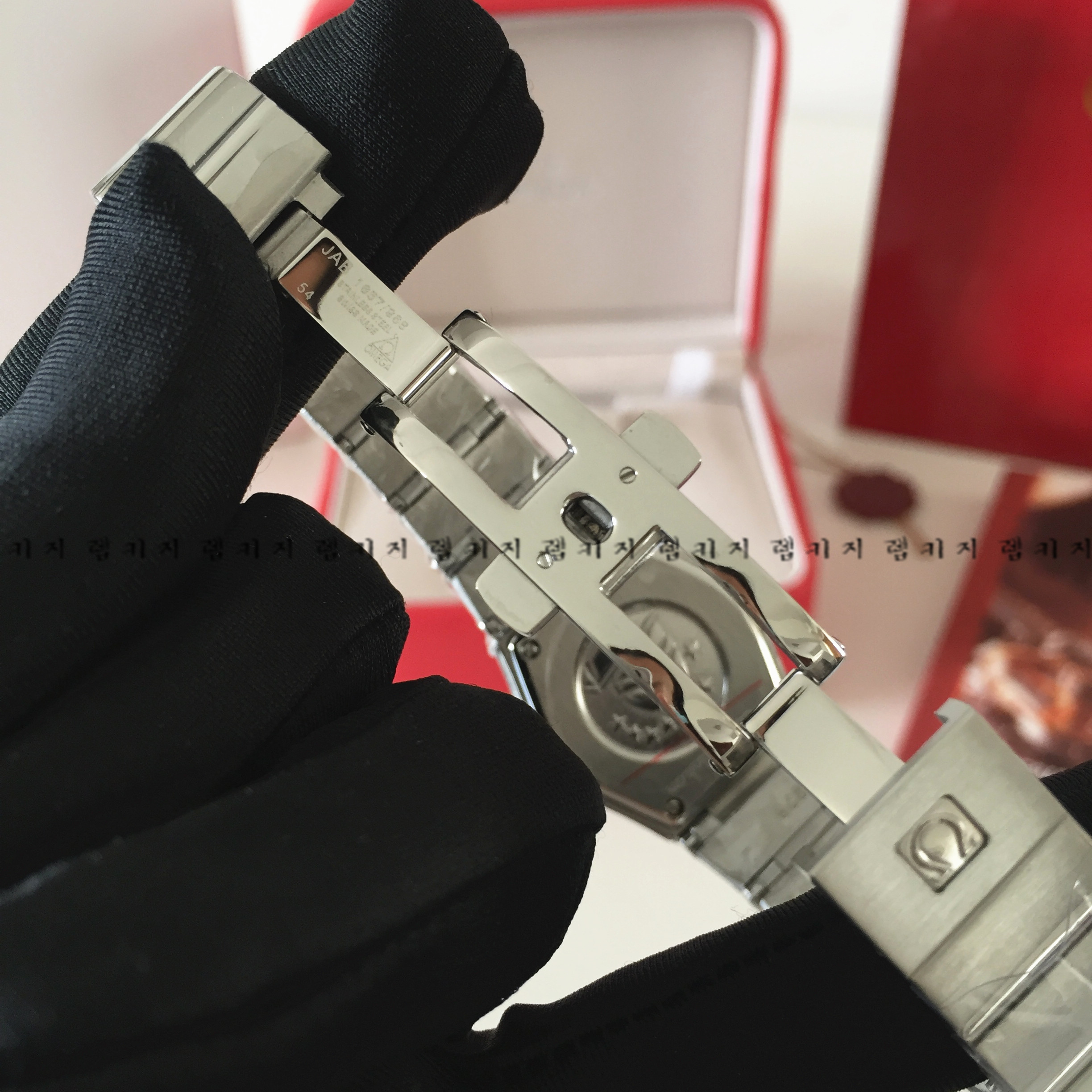 오메가 컨스틸레이션 은장 메탈시계 여성용